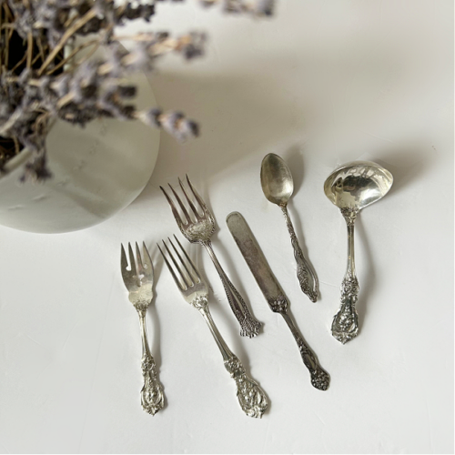 How to Polish Silverware | Clean Tarnished Silverware with Baking Soda ...